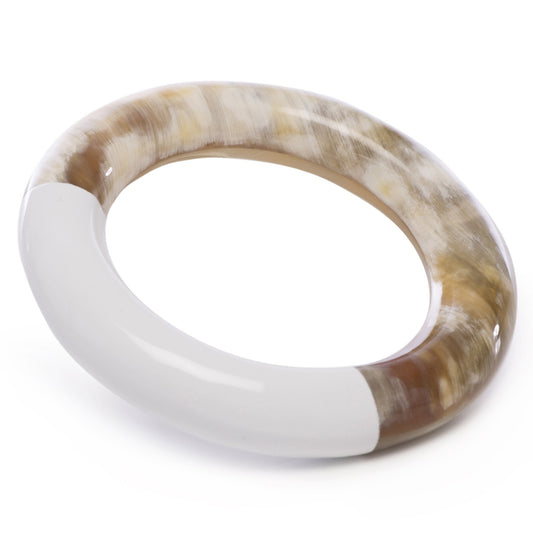 Circle Bangle with White Lacquer
