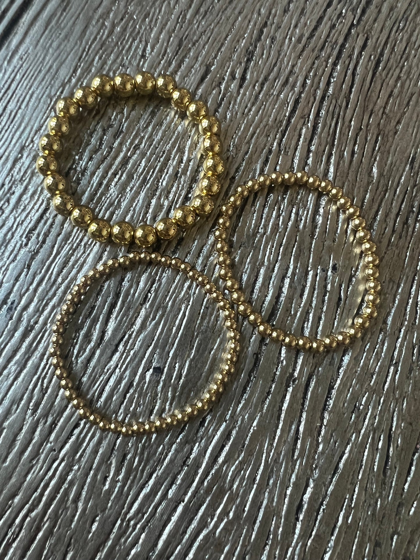 GOLD BEAD BRACELET