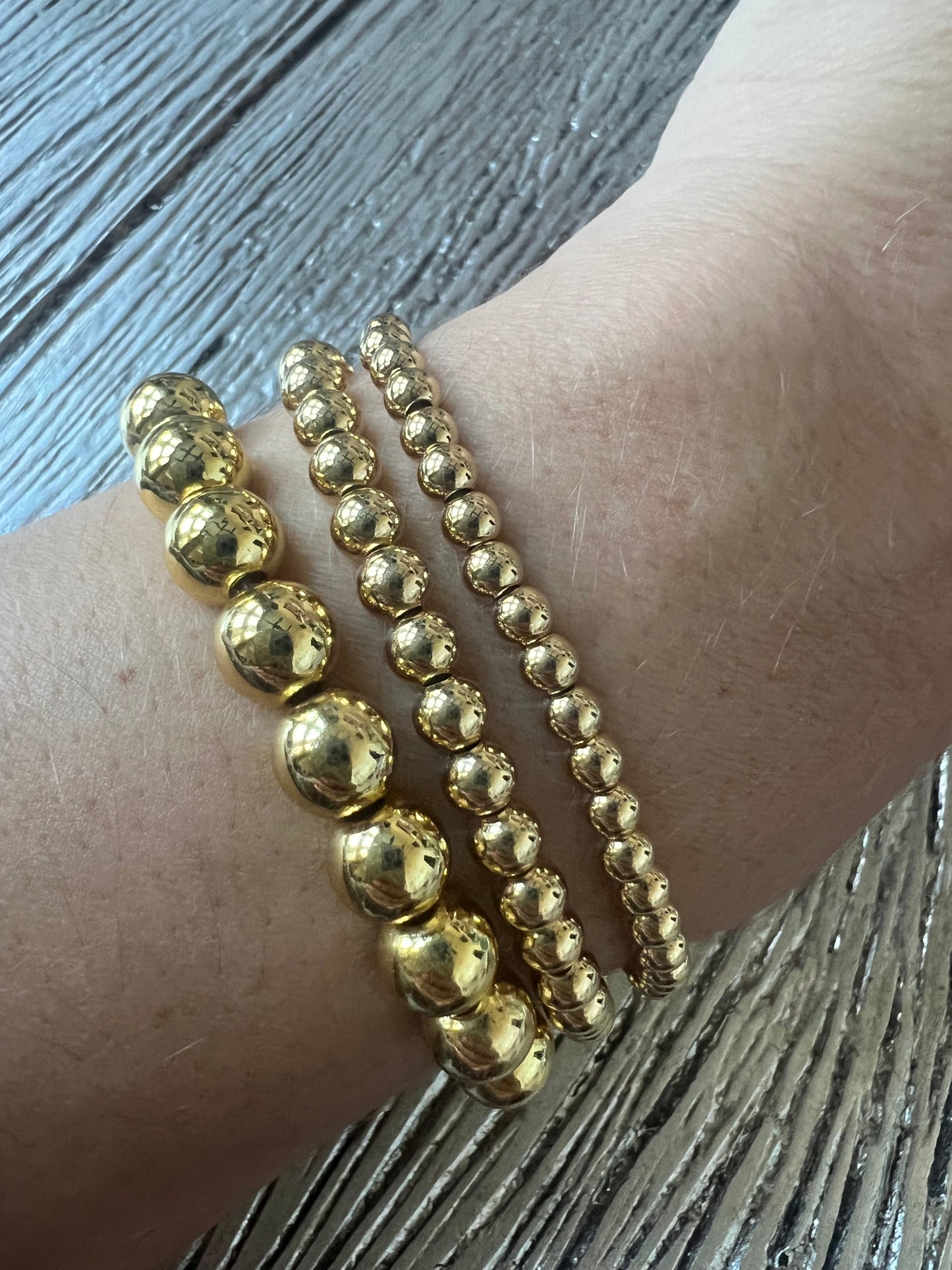 GOLD BEAD BRACELET