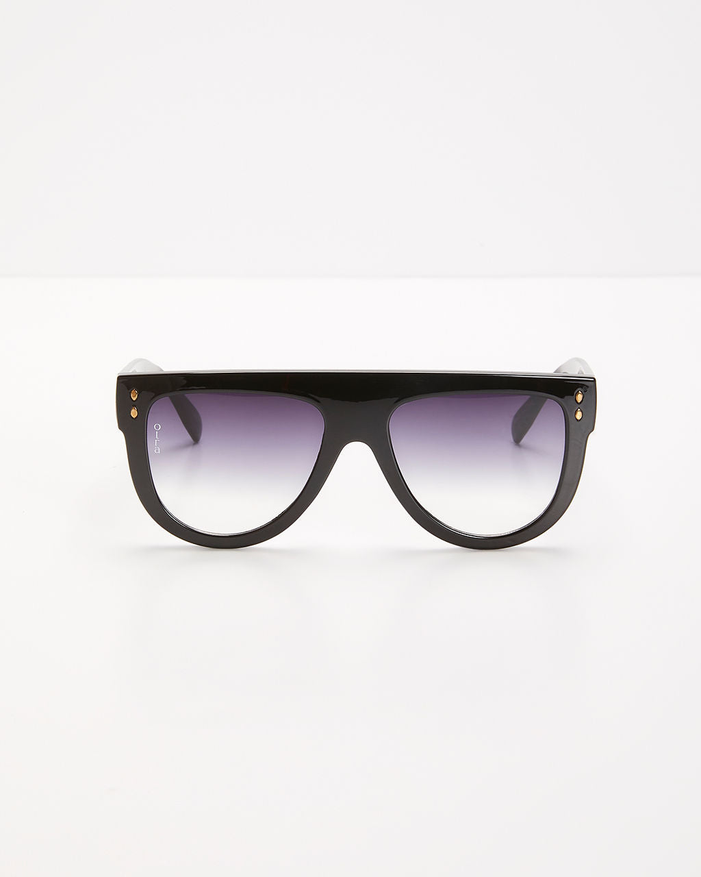 Black % Call The Shots Round Frame Sunglasses-3