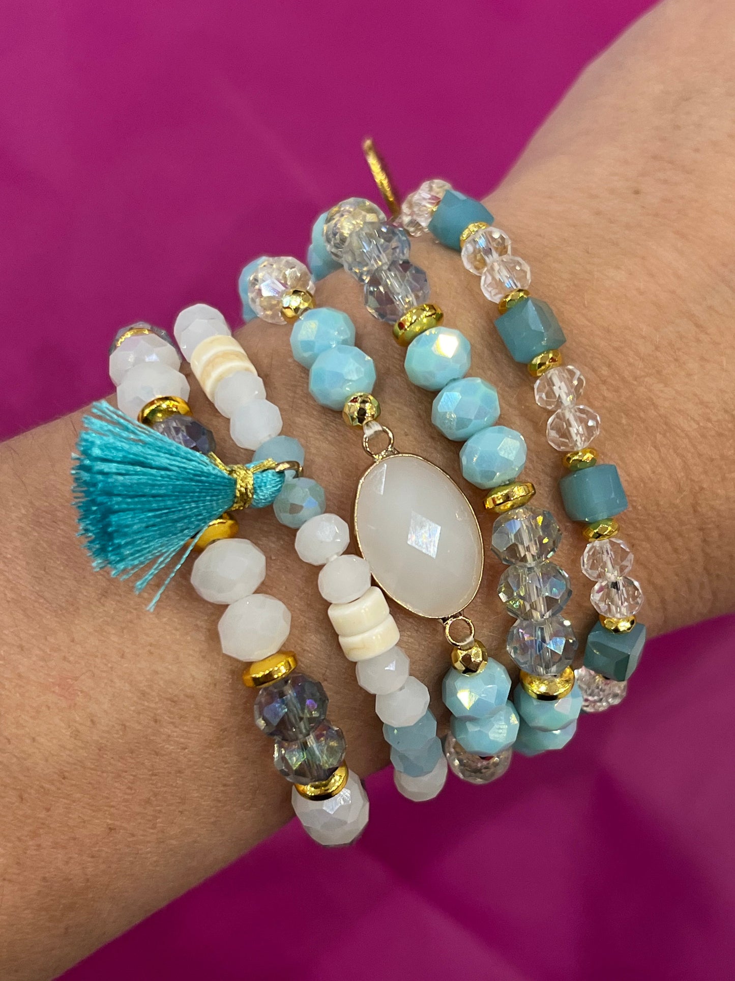 SAVVY BRACELET STACK