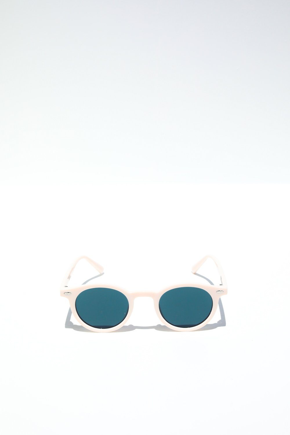 Cabo Rounded Sunglasses Sunglasses Mulberry & Grand Beige