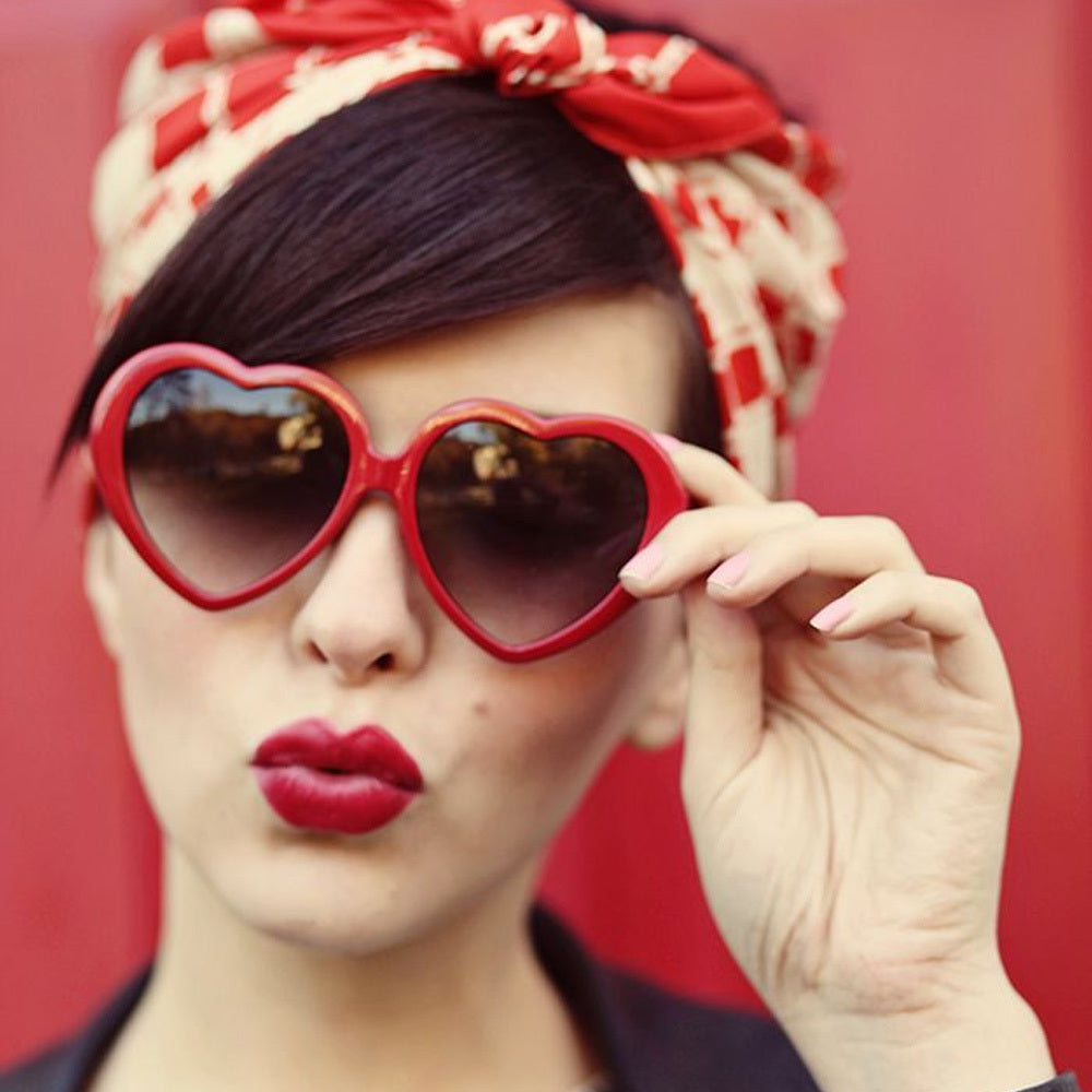 Heart Diffraction Glasses - Mounteen. Worldwide shipping available.