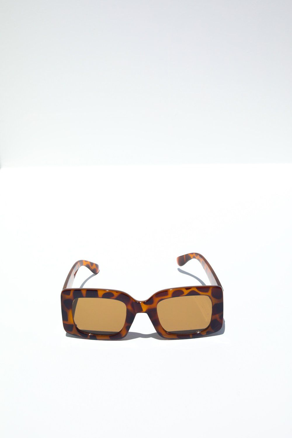 Seas the Day Chunky Rectangle Sunglasses Sunglasses Mulberry & Grand Tortoise