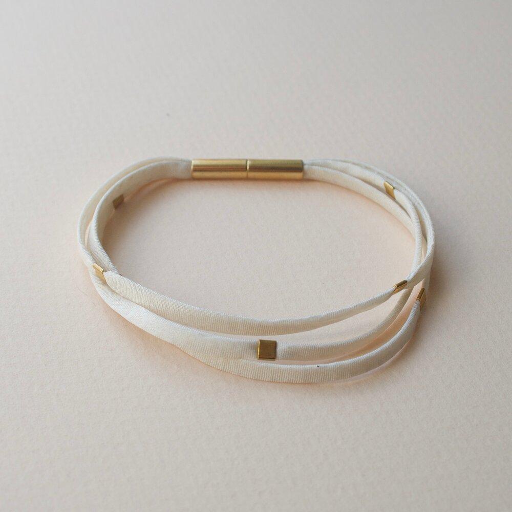 Stella Fluorescent Petite Gilded Strand Bracelet Stella Fluorescent